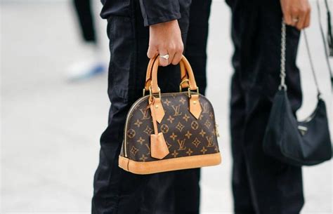 how much is louis vuitton|louis vuitton bag average price.